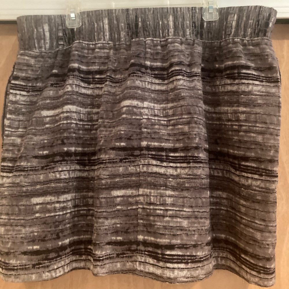 Gap skirt - excellent used condition size XL
